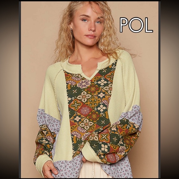 POL Tops - $38 start 176 LAST ONE ❤️POL Thermal contrast top